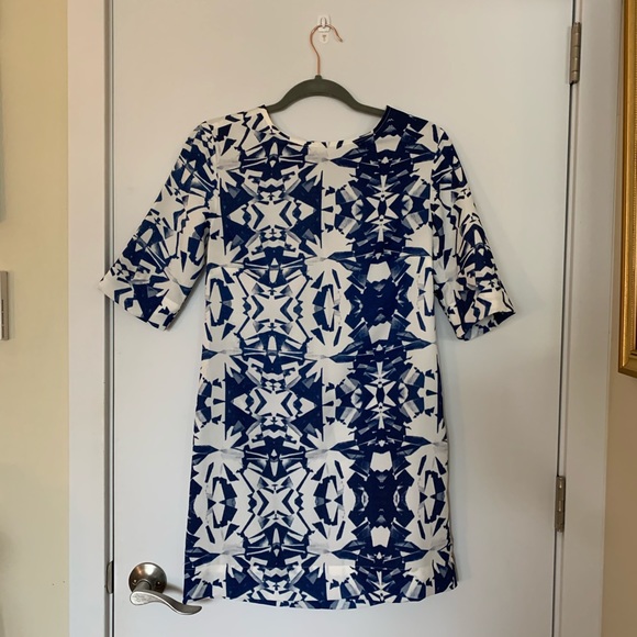 Designer Geo-Abstract Diamond Printed Shift Dress - Picture 1 of 4